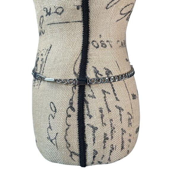 Silver Chainlink Adjustable Fashion Belt Size OS - Picture 3 of 4